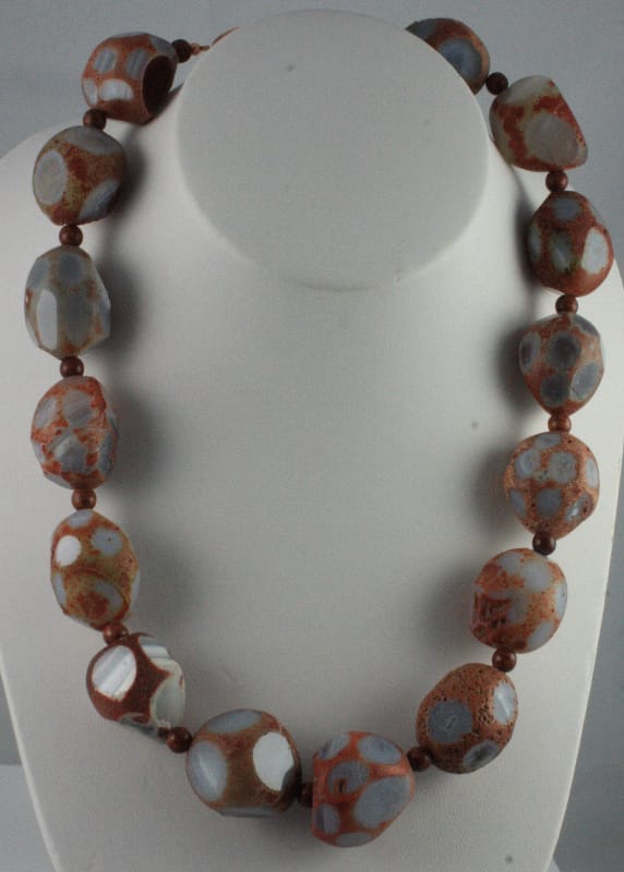 brown-necklace