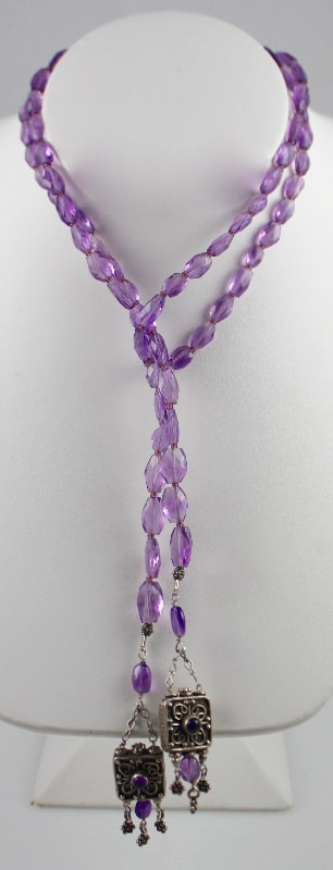 purple-necklace